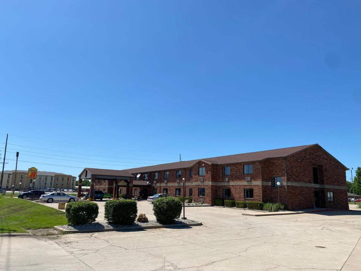 Hotel Super 8 By Wyndham Independence Ks Extérieur photo