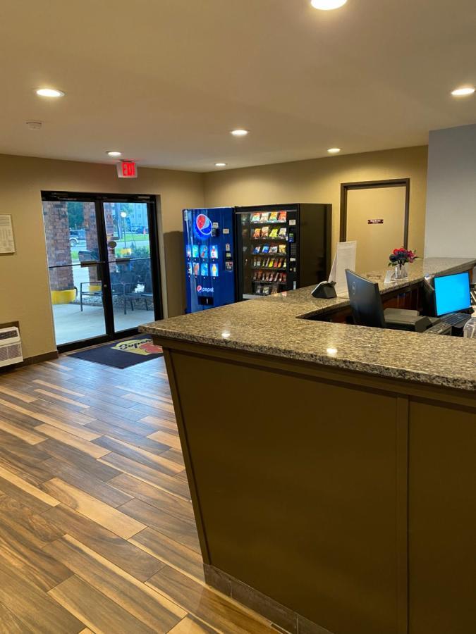 Hotel Super 8 By Wyndham Independence Ks Extérieur photo